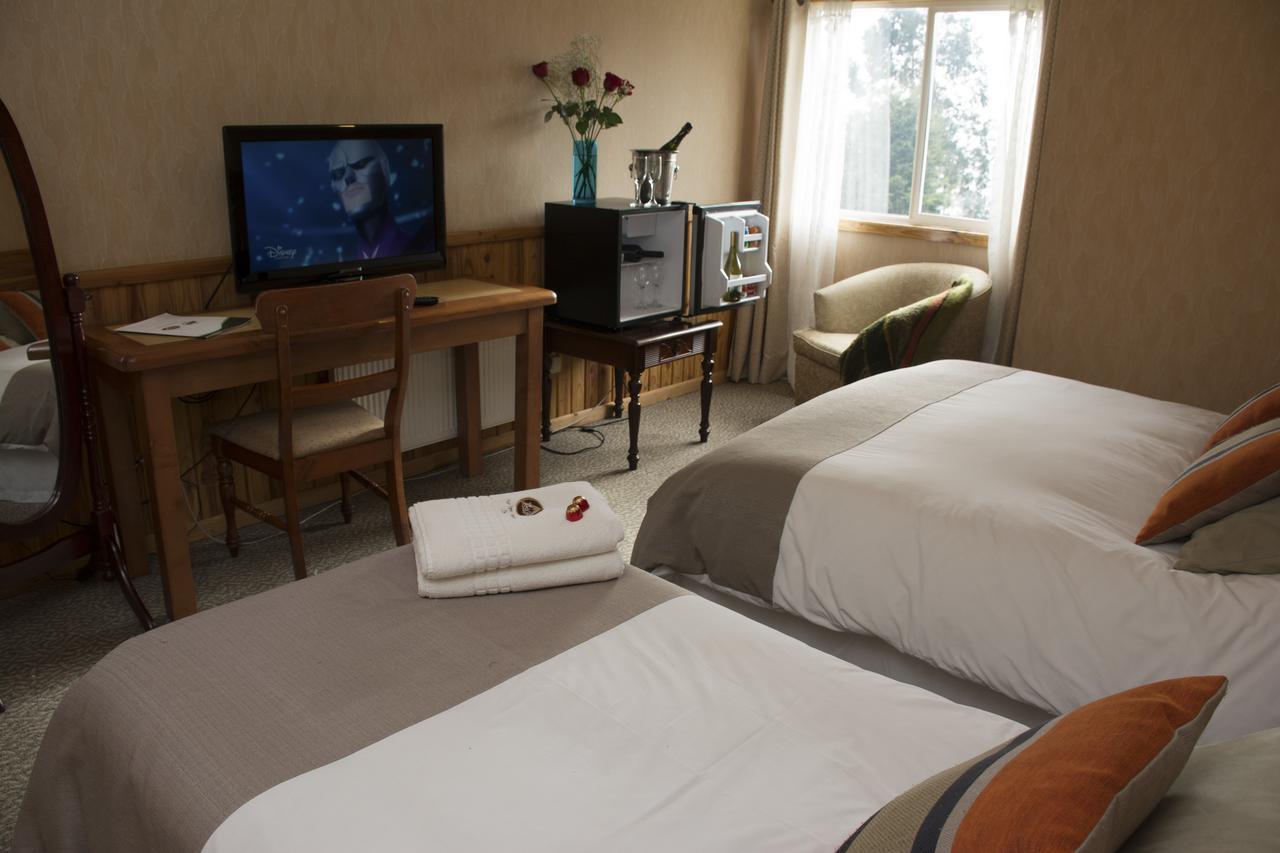Hotel Borde Lago Пуэрто-Варас Экстерьер фото